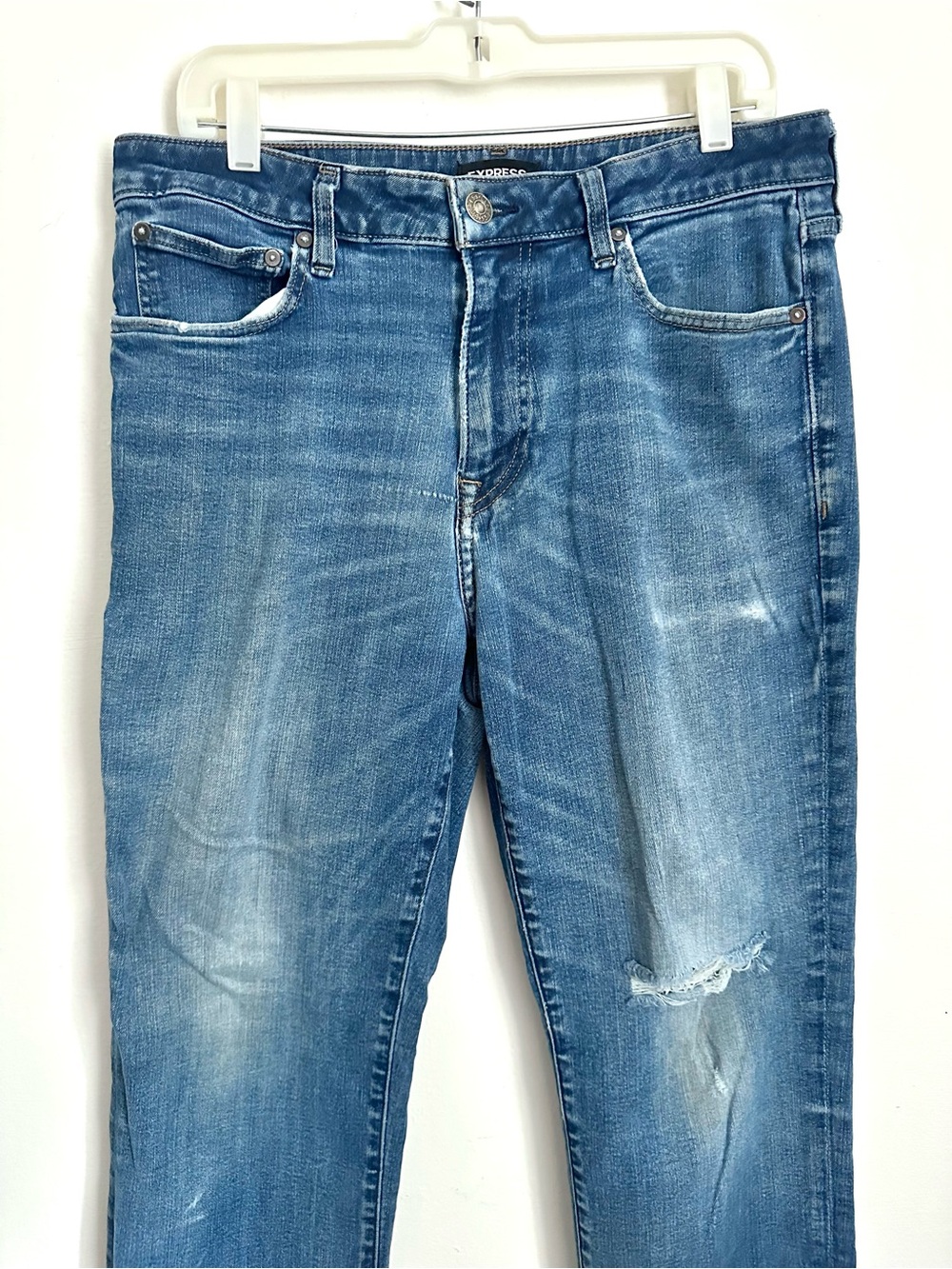 Men’s Express Straight Ripped Jeans - Picture 2 of 8